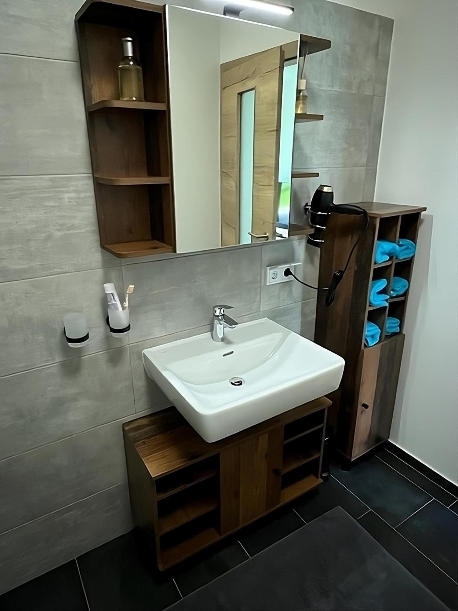 Wohlfuehloase Gabriela Apartment บัดราดเคอร์สบวร์ก ภายนอก รูปภาพ